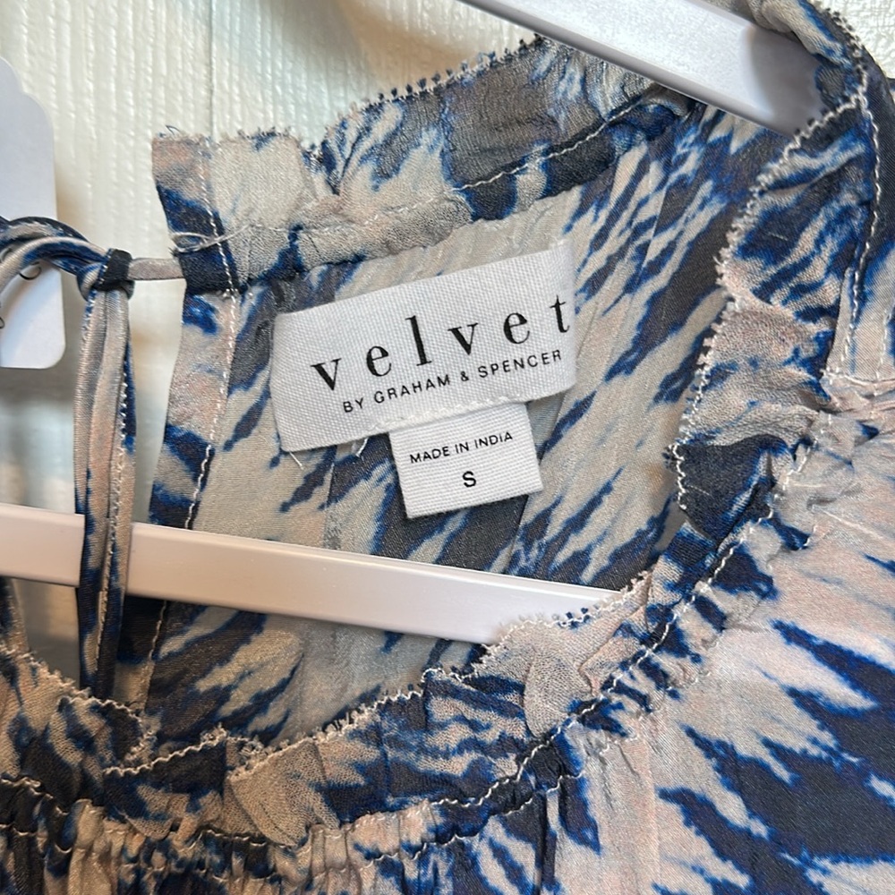 ANTHROPOLOGIE Velvet By Graham & Spencer Tie Dye Blouse $158 MSRP - Picture 4 of 5